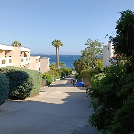 Coquet Avec Piscine A 200m De La * Bandol